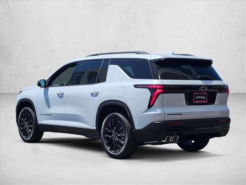 New 2026 Chevrolet Traverse LT w/ Midnight/Sport Edition FWD image 7