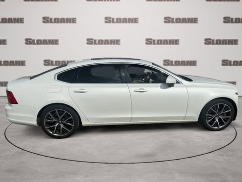 Used 2018 Volvo S90 T6 Momentum w/ Convenience Package image 6
