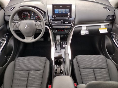 New 2026 Mitsubishi Eclipse Cross LE image 2