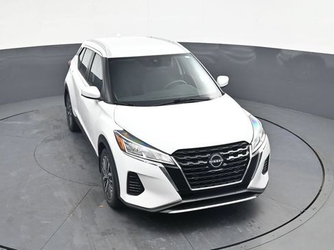 Used 2023 Nissan Kicks SV FWD image 30