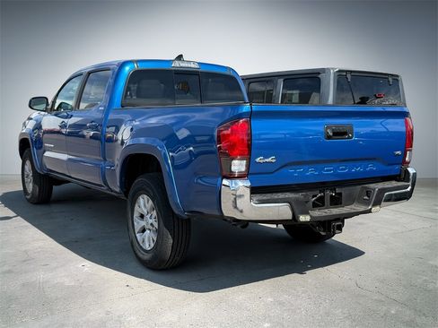 Used 2018 Toyota Tacoma SR5 image 17
