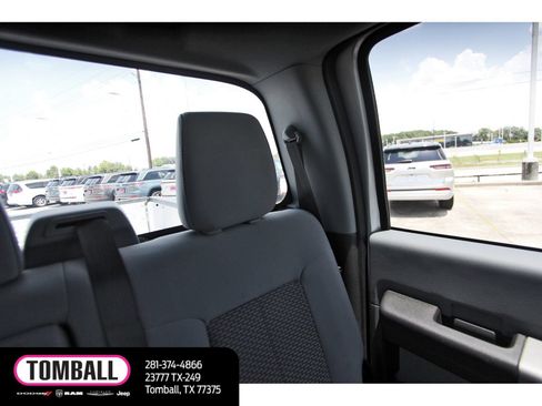 Used 2016 Ford F250 XLT w/ XLT Value Package AWD/4WD image 12