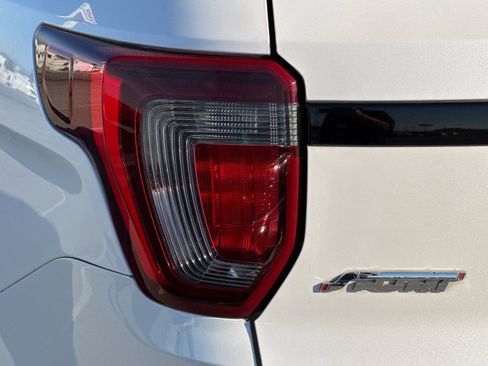 Used 2017 Ford Explorer Sport image 27