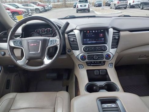 Used 2016 GMC Yukon SLT w/ Open Road Package image 11