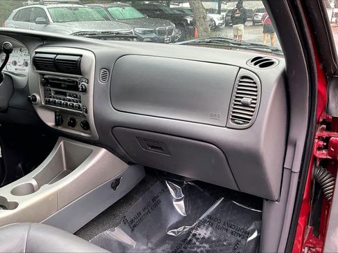 Used 2002 Ford Explorer Sport Trac Value image 18