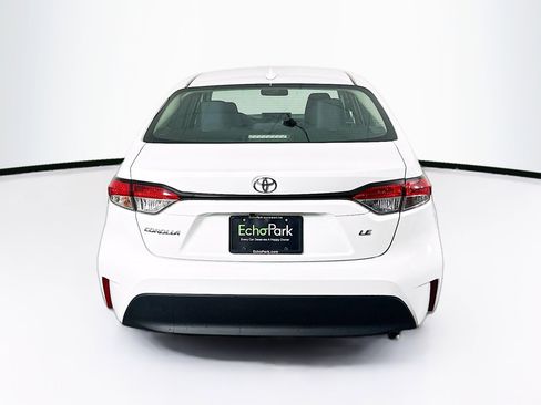Used 2024 Toyota Corolla LE image 7