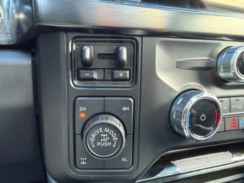 Certified 2024 Ford F350 Lariat w/ Lariat Ultimate Package image 22