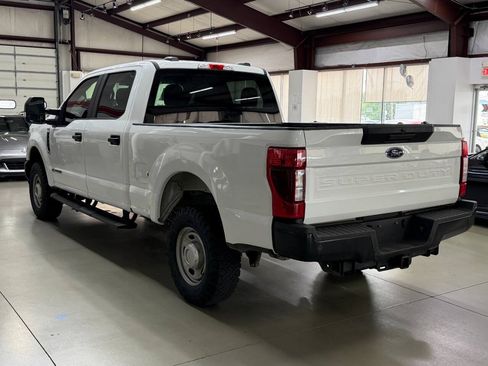 Used 2022 Ford F250 XL w/ Power Equipment Group AWD/4WD image 4