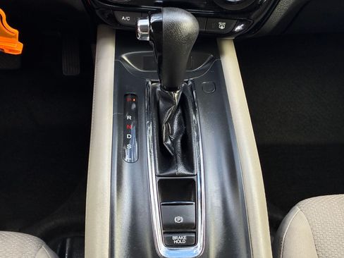 Used 2018 Honda HR-V LX image 24