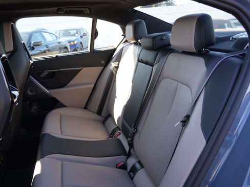 Used 2026 BMW M5 image 13