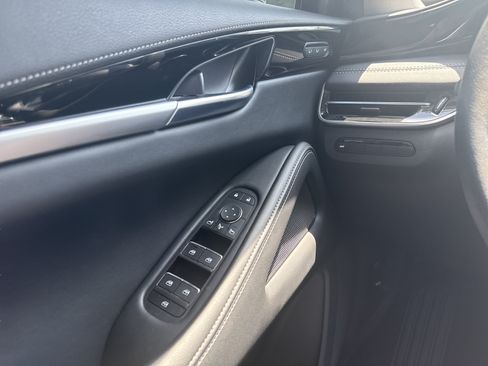 Used 2025 INFINITI QX60 Pure AWD/4WD image 14