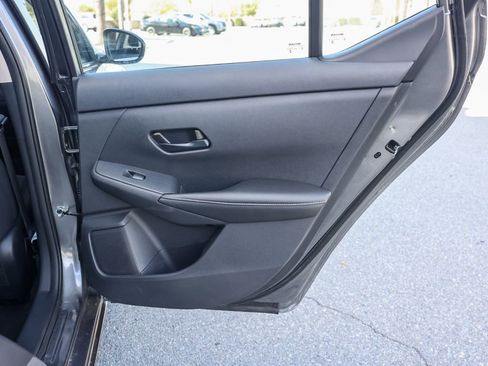 Used 2025 Nissan Sentra S image 18