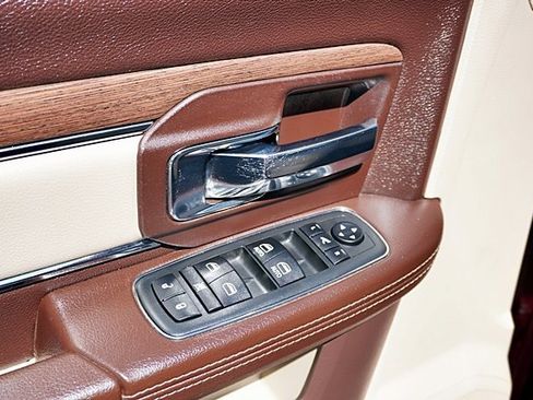 Used 2018 RAM 3500 Laramie w/ Convenience Group image 27