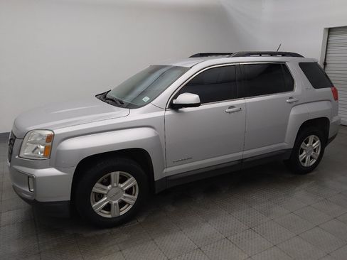 Used 2016 GMC Terrain SLE w/ Convenience Package FWD image 2
