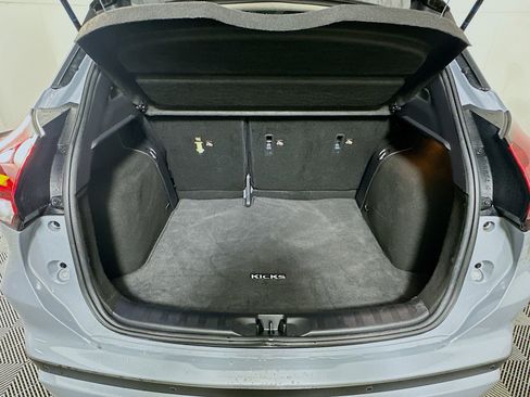 Used 2024 Nissan Kicks SR w/ SR Premium Package image 28