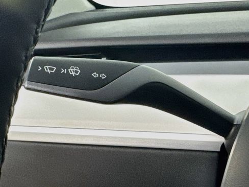Used 2022 Tesla Model 3 Long Range AWD/4WD image 13