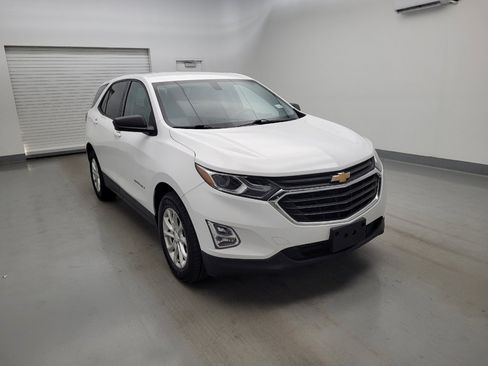 Used 2019 Chevrolet Equinox LS w/ LS Convenience Package FWD image 13