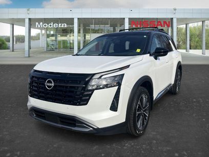 New 2026 Nissan Pathfinder Platinum