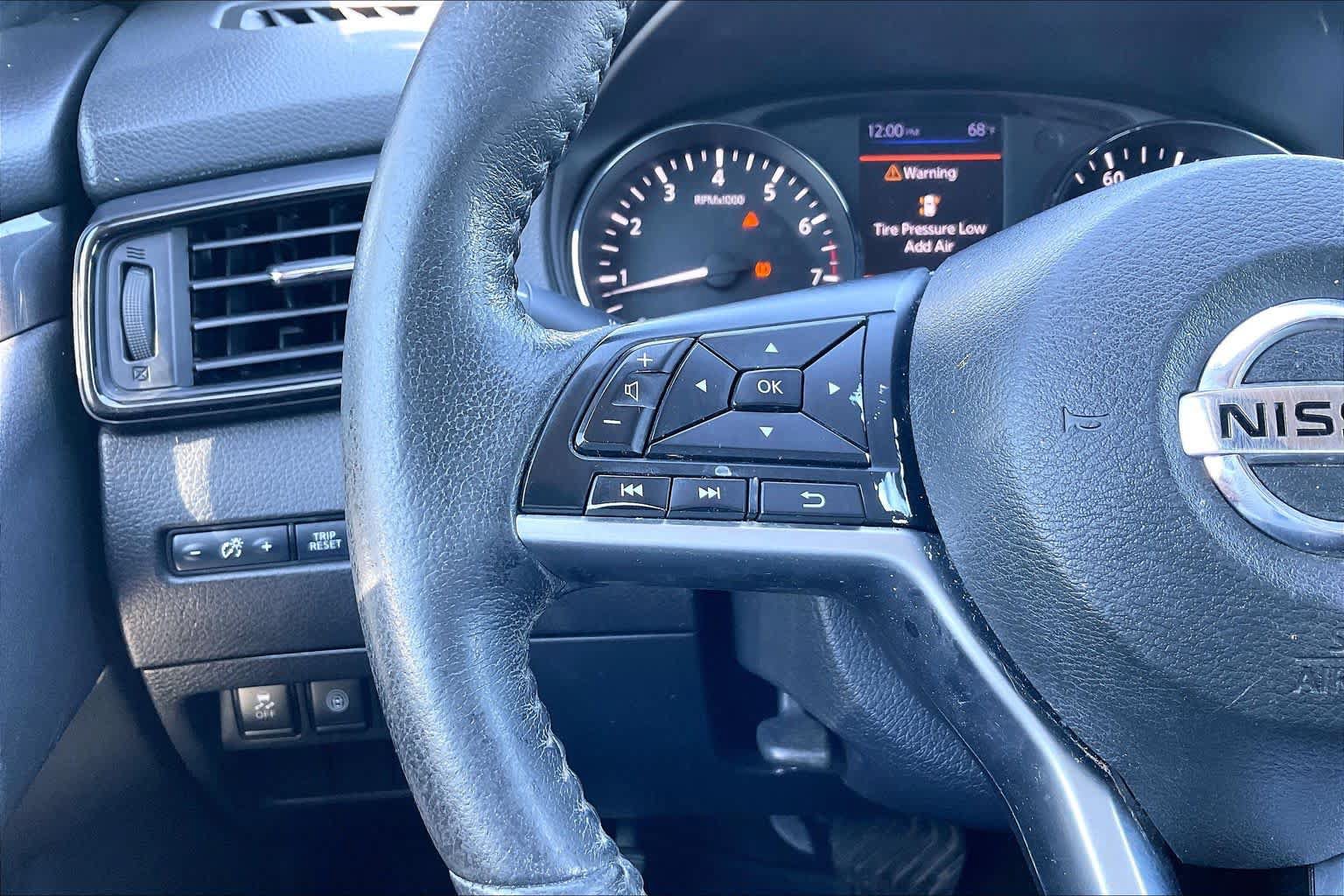 Used 2020 Nissan Rogue S w/ Special Edition Package FWD image 23