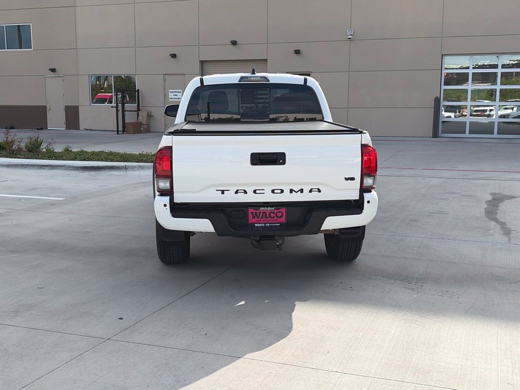 Used 2021 Toyota Tacoma TRD Off-Road w/ Technology Package AWD/4WD image 9