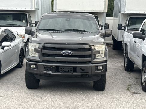 Used 2016 Ford F150 Lariat w/ Equipment Group 502A Luxury AWD/4WD image 2