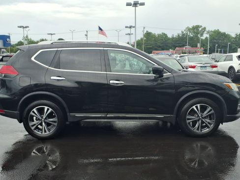 Used 2017 Nissan Rogue SL w/ SL Premium Package AWD/4WD image 4