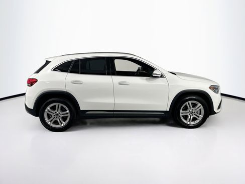 Used 2021 Mercedes-Benz GLA 250 4MATIC image 4