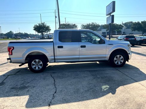 Used 2017 Ford F150 XLT image 5