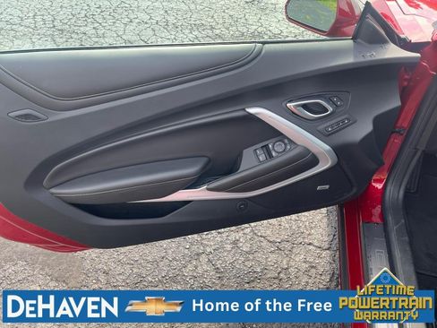 Used 2019 Chevrolet Camaro SS RWD image 22