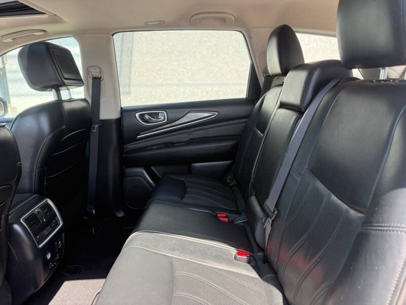 Used 2013 INFINITI JX35 AWD w/ Premium Pkg image 12