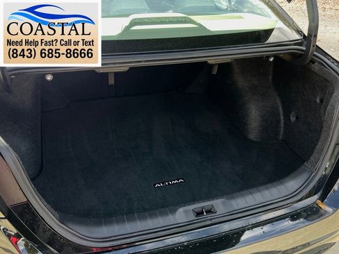 Used 2025 Nissan Altima 2.5 SV FWD image 17