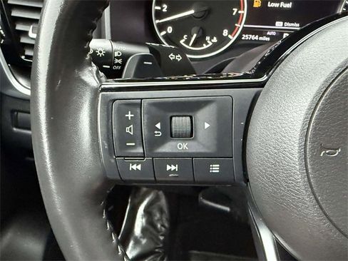 Used 2022 Nissan Rogue SV w/ SV Premium Package image 21