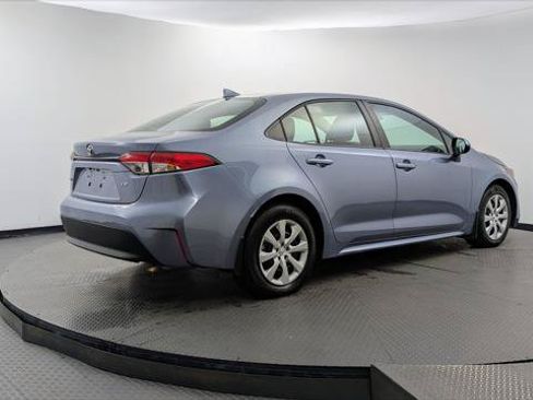 Used 2026 Toyota Corolla LE FWD image 7