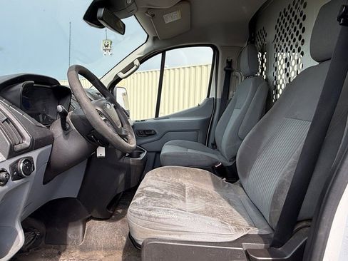 Used 2016 Ford Transit 250 130 Low Roof w/ Exterior Upgrade Package image 5