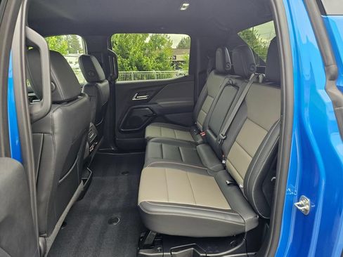 Used 2026 Chevrolet Silverado EV Trail Boss AWD/4WD image 17