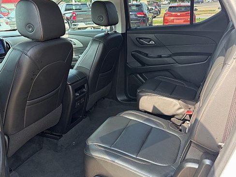 Used 2020 Chevrolet Traverse RS FWD image 18