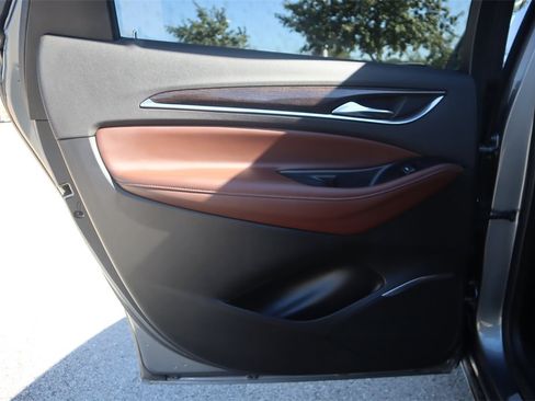 Used 2020 Buick Enclave Avenir w/ Avenir Technology Package image 30