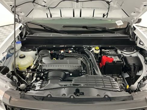 Certified 2025 Ford Maverick Lobo AWD/4WD image 32