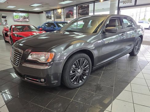Used 2013 Chrysler 300 AWD w/ Driver Convenience Group image 1