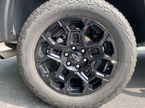 Used 2026 Chevrolet Colorado Trail Boss AWD/4WD image 13