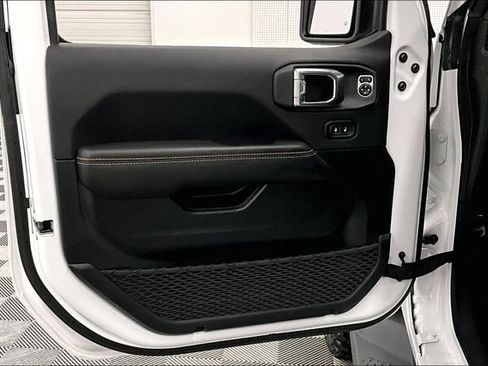 Used 2025 Jeep Gladiator Sport AWD/4WD image 20