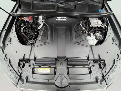 Used 2018 Audi Q7 3.0T Prestige w/ Prestige Package AWD/4WD image 38