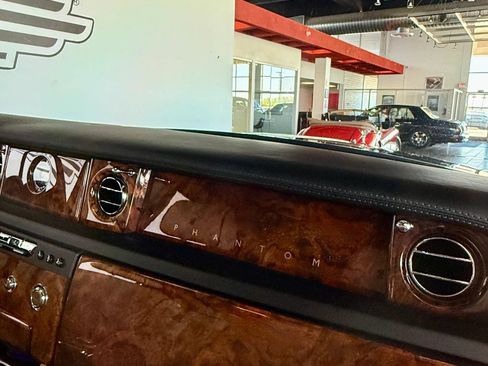 Used 2015 Rolls-Royce Phantom Sedan RWD image 24
