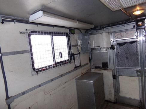 Used 2007 GMC Savana 3500 image 34