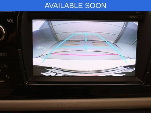 Used 2015 Toyota Corolla LE FWD image 19