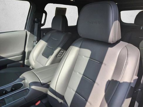 Used 2026 Hyundai Palisade Calligraphy image 11