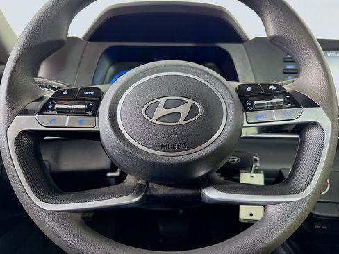 Used 2024 Hyundai Elantra SE FWD image 22