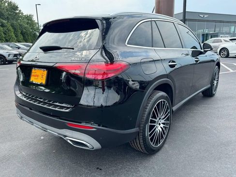 Used 2025 Mercedes-Benz GLC 300 4MATIC image 3