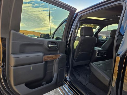 Used 2019 Chevrolet Silverado 1500 High Country w/ Technology Package image 25