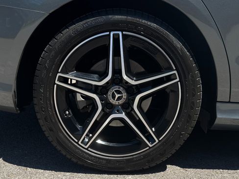 Used 2021 Mercedes-Benz E 350 4MATIC Sedan w/ Premium Package image 72